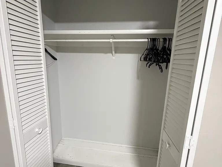 1404 Paula Dr — Photo 18