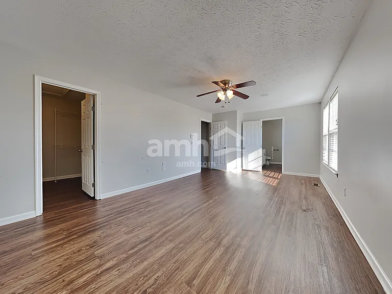 5212 Man O War Dr — Photo 11