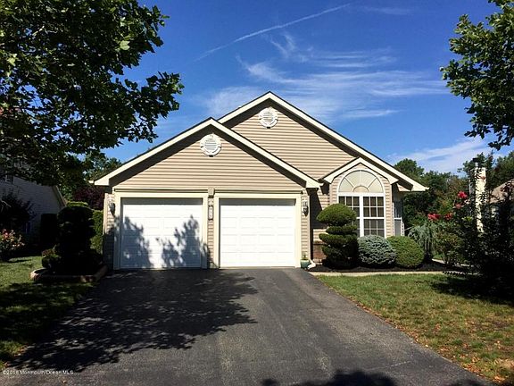 3rd image of 30 Skylark Ln