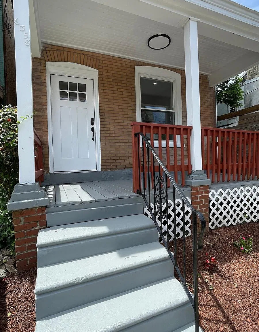 3 bed, 1300 sqft, $2,000 — Photo 3