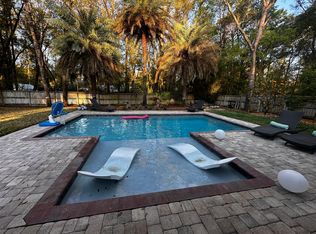 9906 SW 89th St, Gainesville, FL 32608