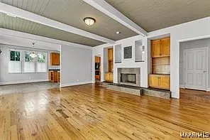 3 bed, 2.5 bath, 2540 sqft, $2,600 — Photo 3