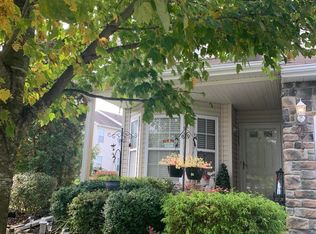 71 Santa Rosa Ln, Tinton Falls, NJ 07753