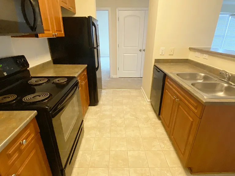 Clairmont at Hillandale — Photo 50