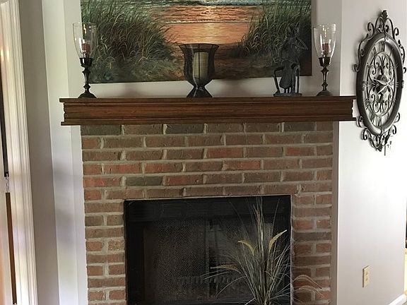2nd image of 177 Taylor Ln SE