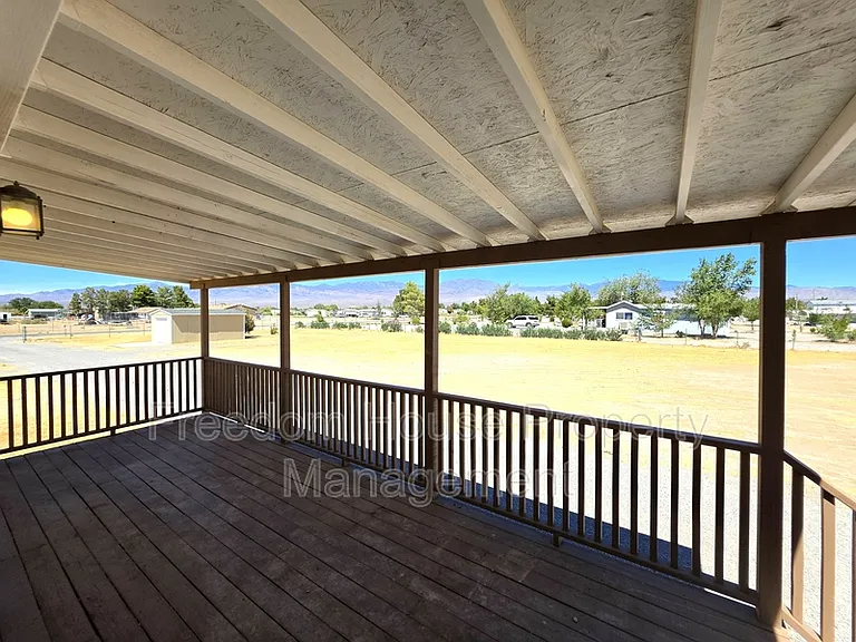 1911 Greta Blvd — Photo 8