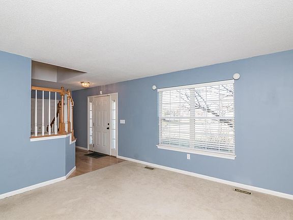 3rd image of 1564 Maplewood Ct
