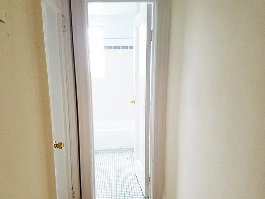 Rented by Chris Stewart, LREB | media 4