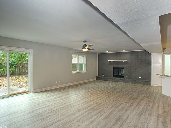 3rd image of 202 Kodiak Ct