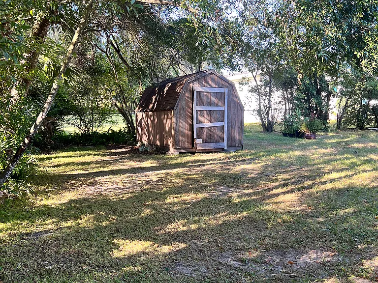 1858 SE Lake Weir Ave — Photo 30