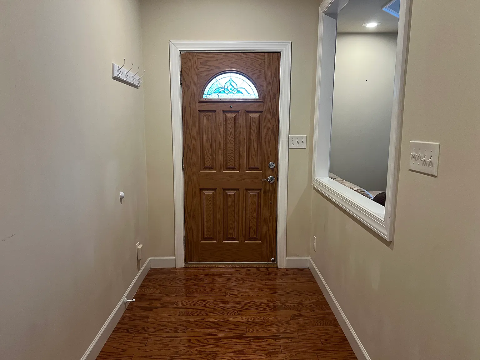 4 bed, 2.5 bath, 2442 sqft, $2,695 — Photo 4