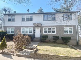 55 Oak Ridge Dr APT 60, New Haven, CT 06513