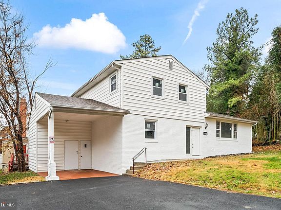 2nd image of 4302 Henderson Rd