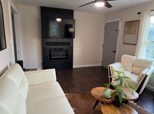 156 Swimming Pool Rd, Elizabethton, TN 37643