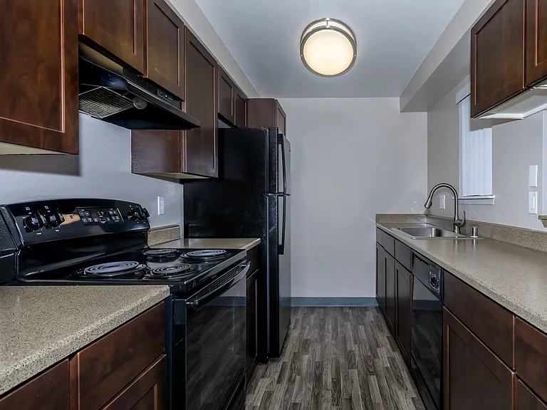 Alvista 240 — Photo 20