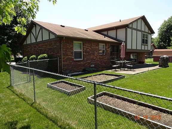 4th image of 510 Pioneer Dr