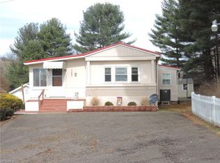 187 Fork Rd SE, New Philadelphia, OH 44663