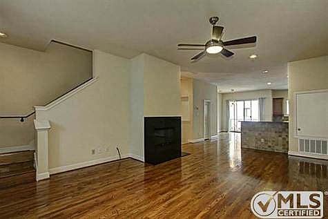 1st image of 3216 Blackburn Dr