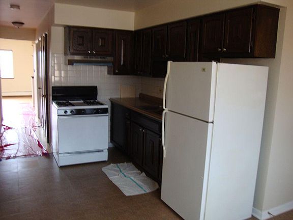 5th image of 9230 Sally Ln APT 2