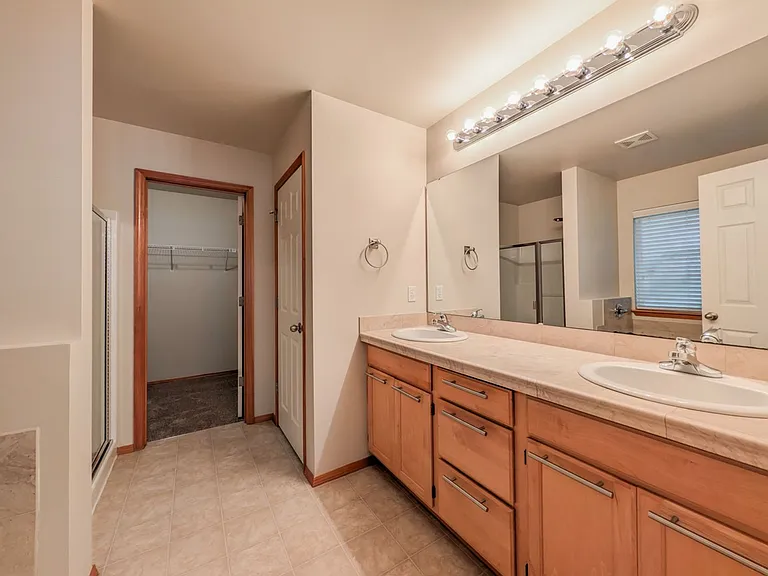 1218 147th Pl SW — Photo 8
