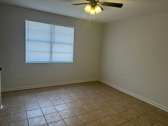 4th image of 125 Hollywood Ave #C