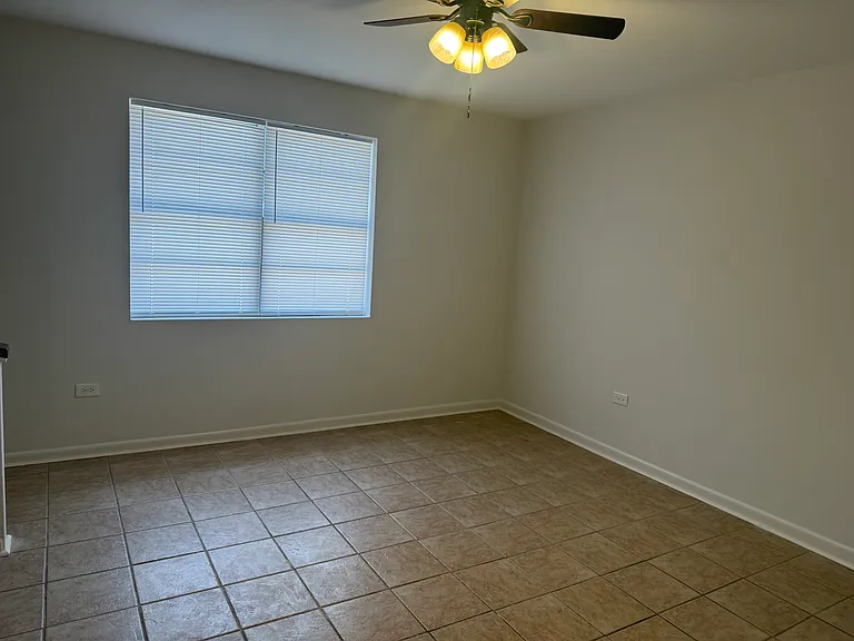 125 Hollywood Ave #C — Photo 4