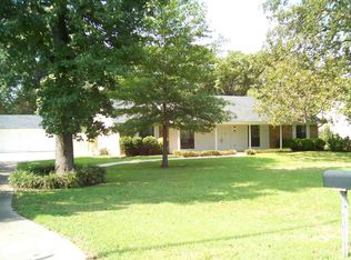 2712 Stone Rd, Kilgore, TX 75662