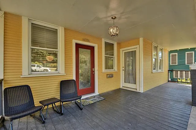 607 Baylor St #A — Photo 2