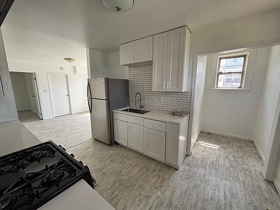 Kitchen with pantry area