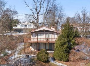 924 Lone Star Dr, Auburn, PA 17922