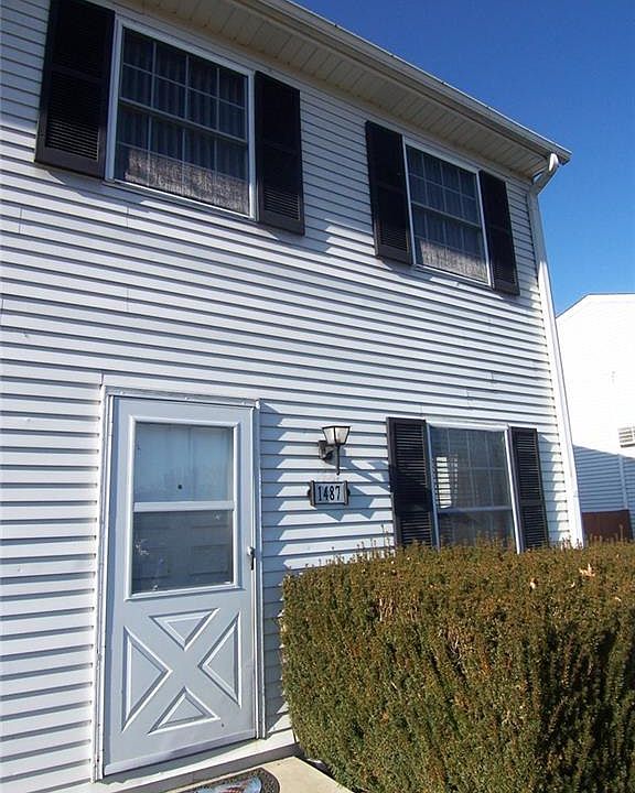 1st image of 1487 Munroe Falls Ave