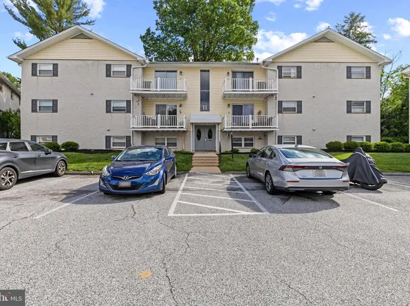 11 Warren Lodge Ct APT 2D, Cockeysville, MD 21030