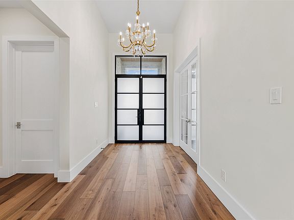 4th image of 13717 Nouvelle Cir