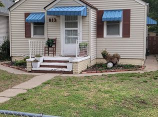 812 E 6th Ave, Hutchinson, KS 67501