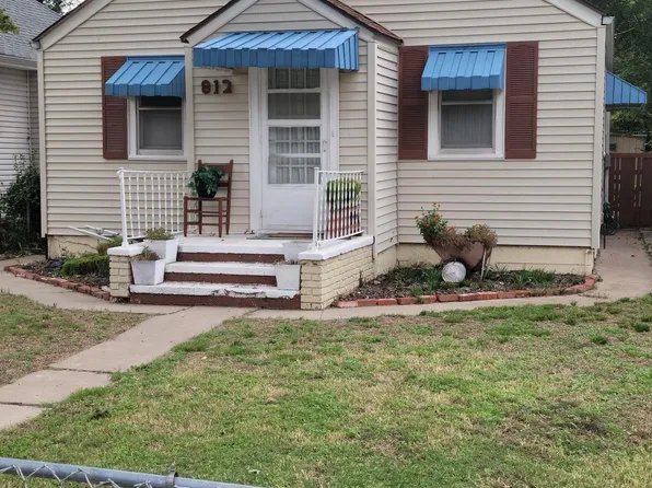 812 E 6th Ave, Hutchinson, KS 67501