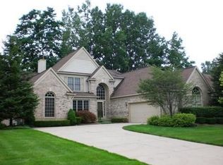 1323 Lake Shore Blvd, Lake Orion, MI 48362