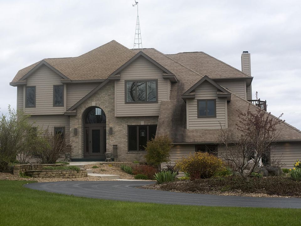 1st image of W6627 Hickory Hl