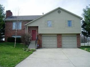 11808 Holland Dr, Fishers, IN 46038