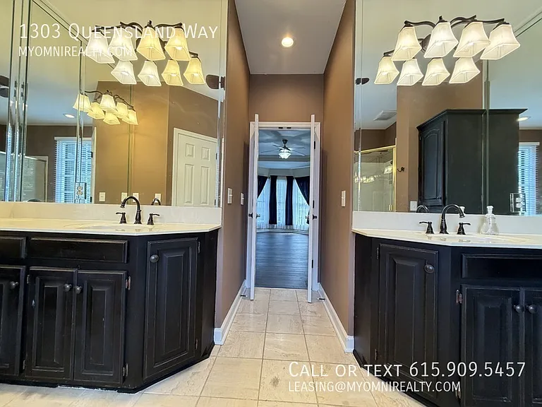 1303 Queensland Way — Photo 30
