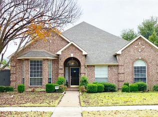 9610 Wolf Creek Dr, Irving, TX 75063