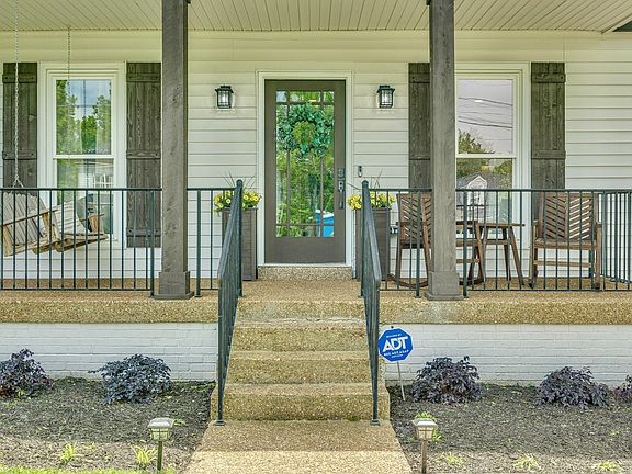 5th image of 1202 Creekside Dr