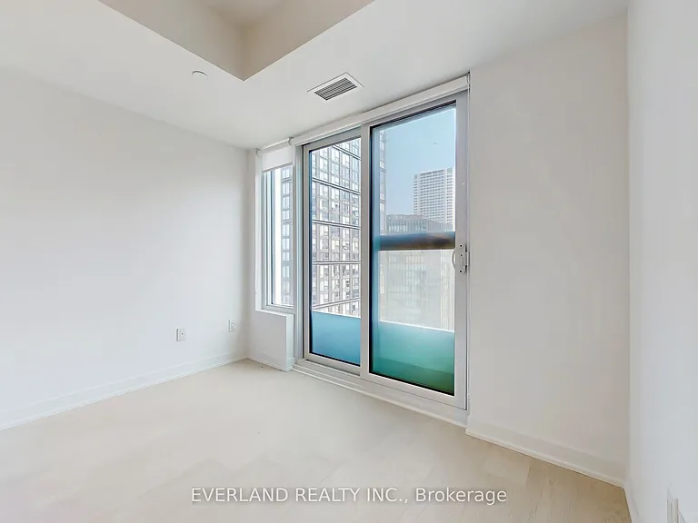 252 Church St #2512 — Photo 8