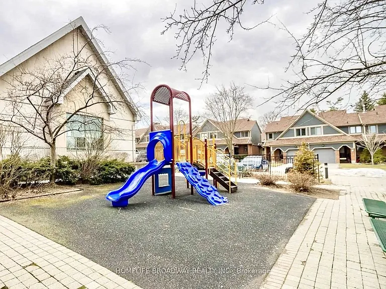 2177 Burnhamthorpe Rd W #1702 — Photo 9
