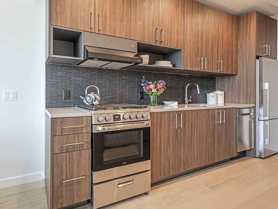 1st image of 196 Willoughby St APT 21JB
