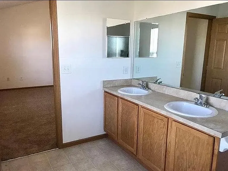 9166 Walker Park Dr — Photo 13