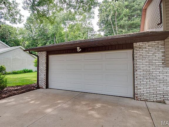 4th image of 5204 Pin Oak Dr