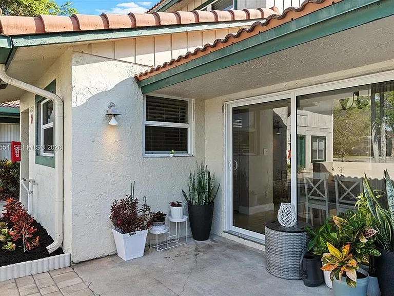 4119 Coral Springs Dr — Photo 14