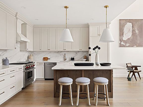 5th image of 84 Oak St #3B