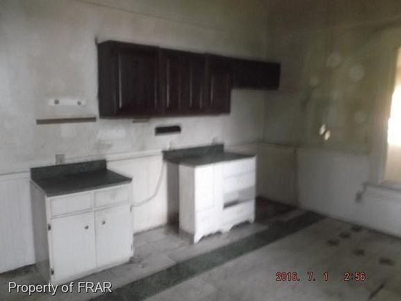 5th image of 405 E Donaldson Ave