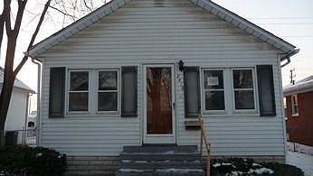 1st image of 2418 9th St #Vac